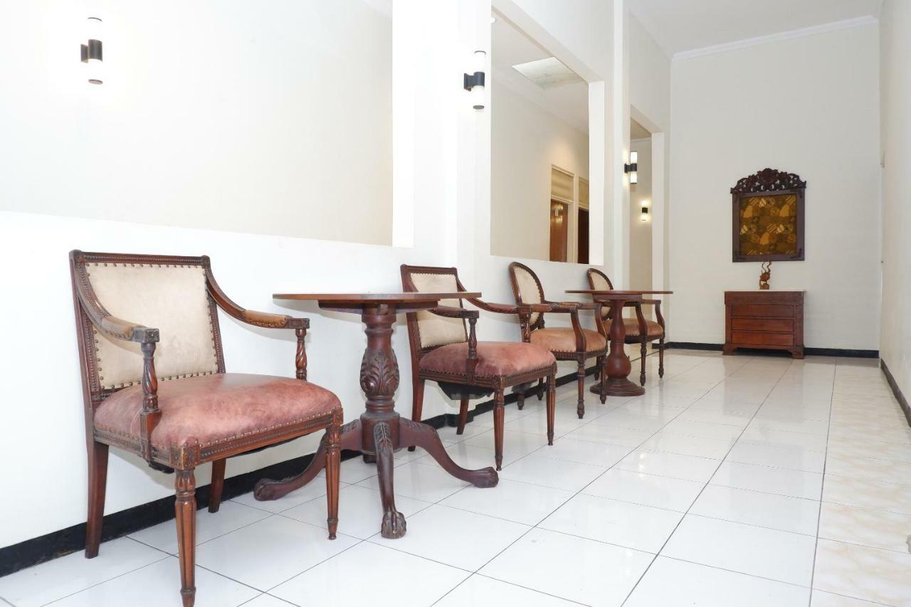 New Mira Hotel Semarang Luaran gambar