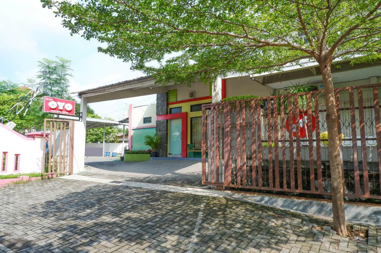 New Mira Hotel Semarang Luaran gambar