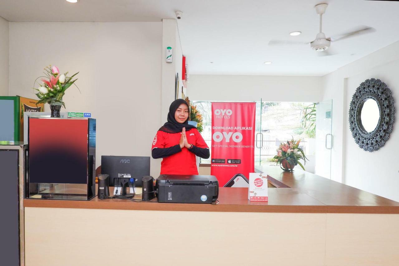 New Mira Hotel Semarang Luaran gambar