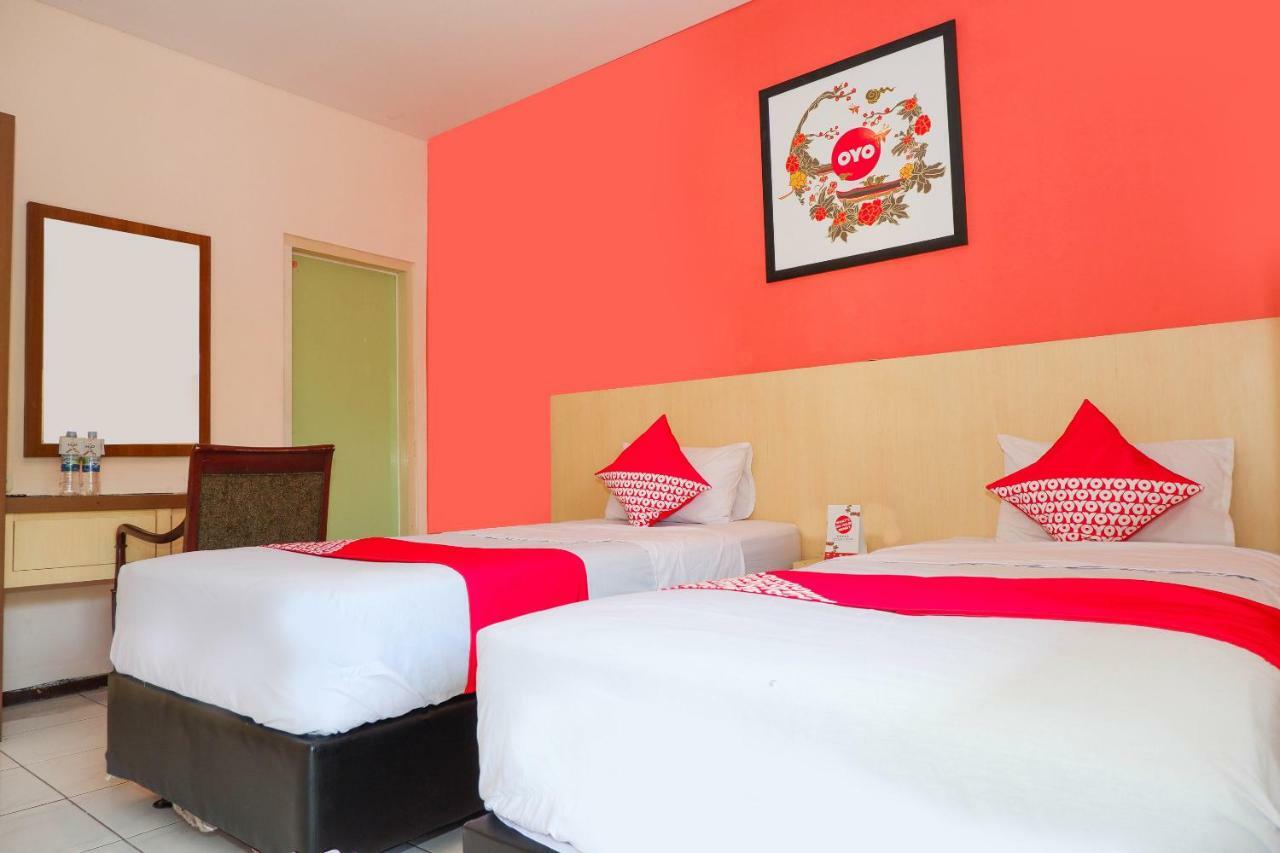 New Mira Hotel Semarang Luaran gambar